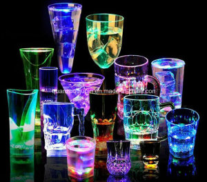 OEM Plastic Cup with Colorful LED Flashing Light for Promotional Gift